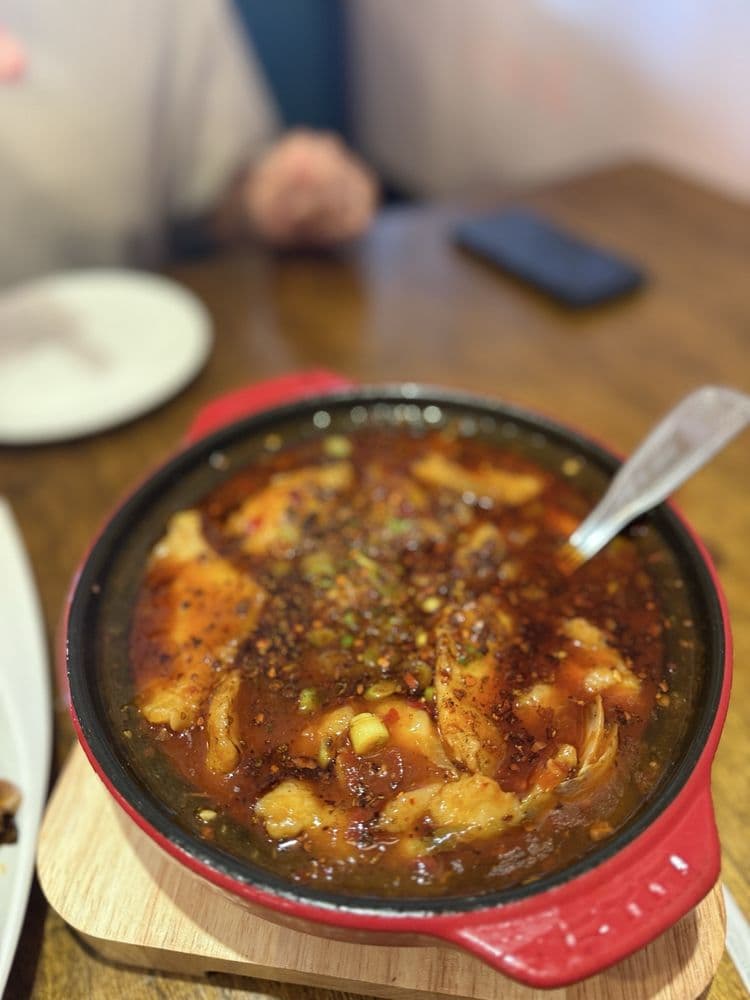 Chuanlu Garden Clay Pot Kitchen