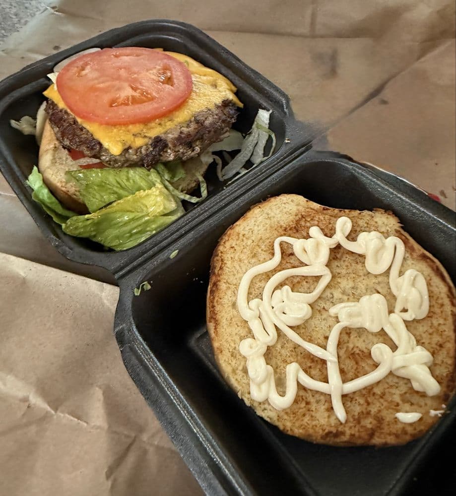 Burger 21 - Airside C