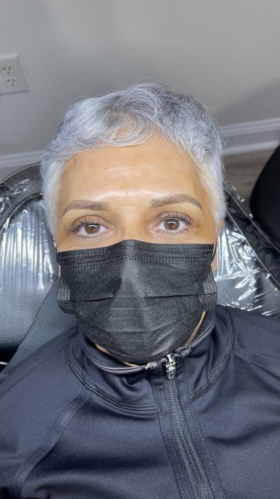 AMR Lash Bar
