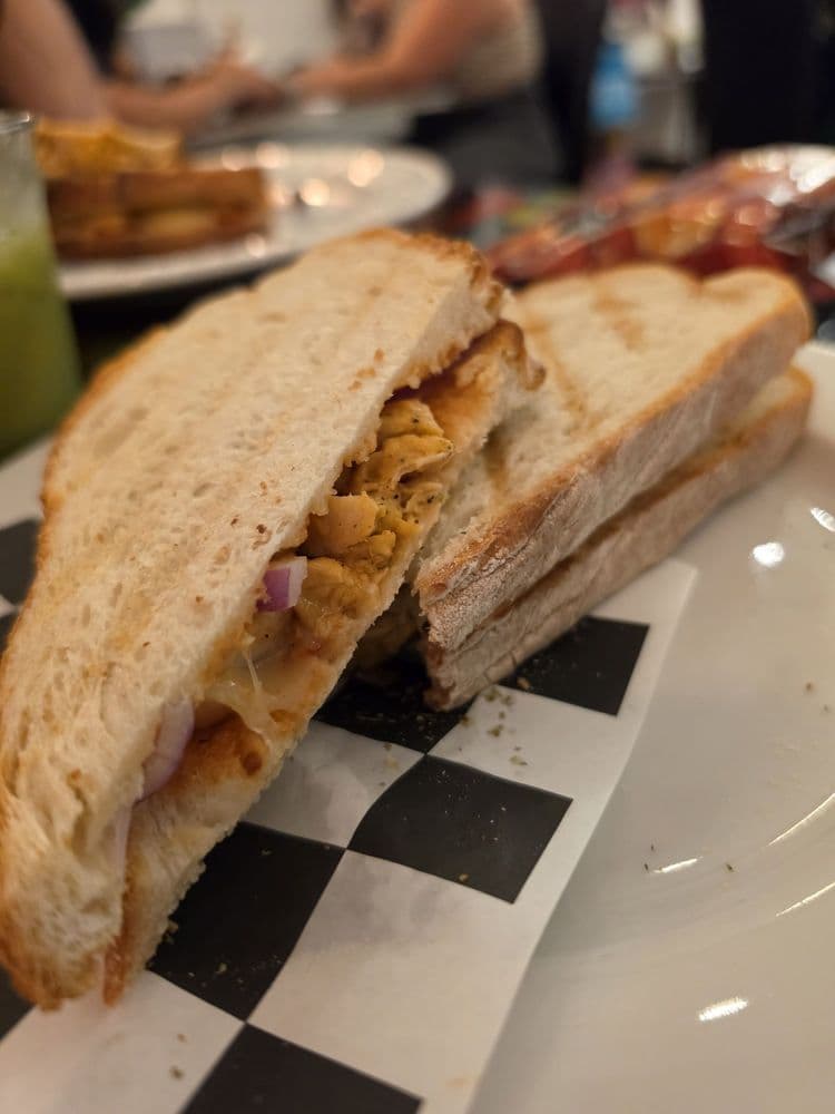 Arts & Eats Café