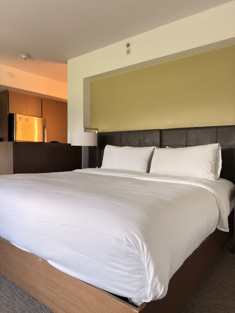 Element Miami International Airport Hotel