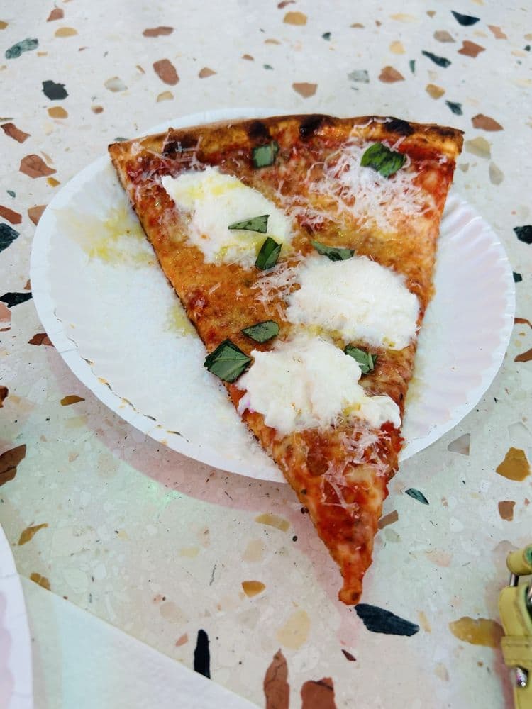 Leonardi’s Pizza