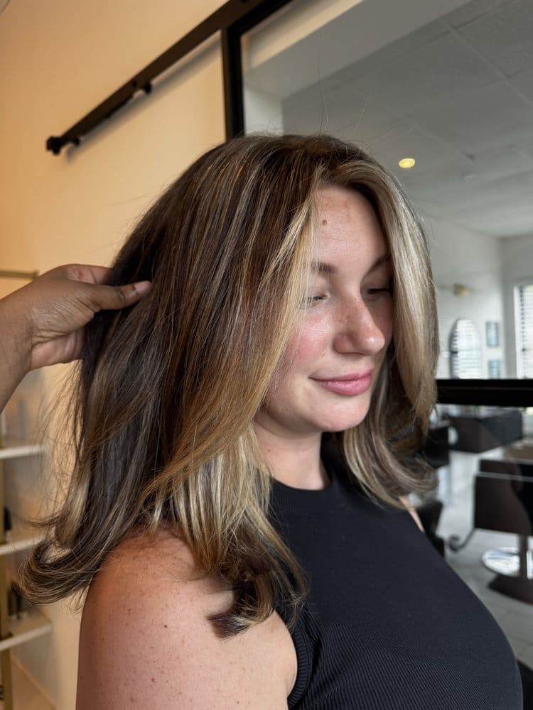 Nicole Lindo Hair Extensions & Color