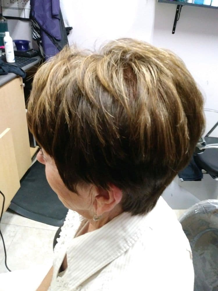Nikki's Hair Studio