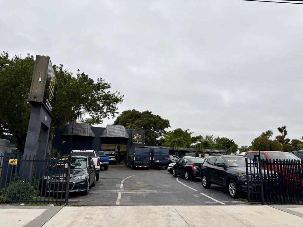 Meta Wholesale Cars