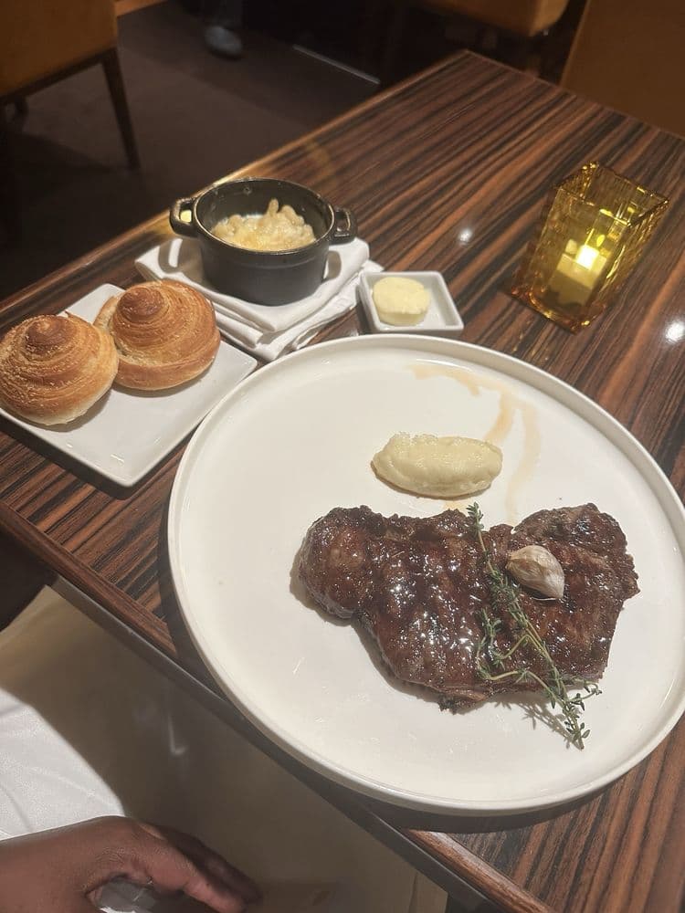Fahrenheit 555 Steakhouse