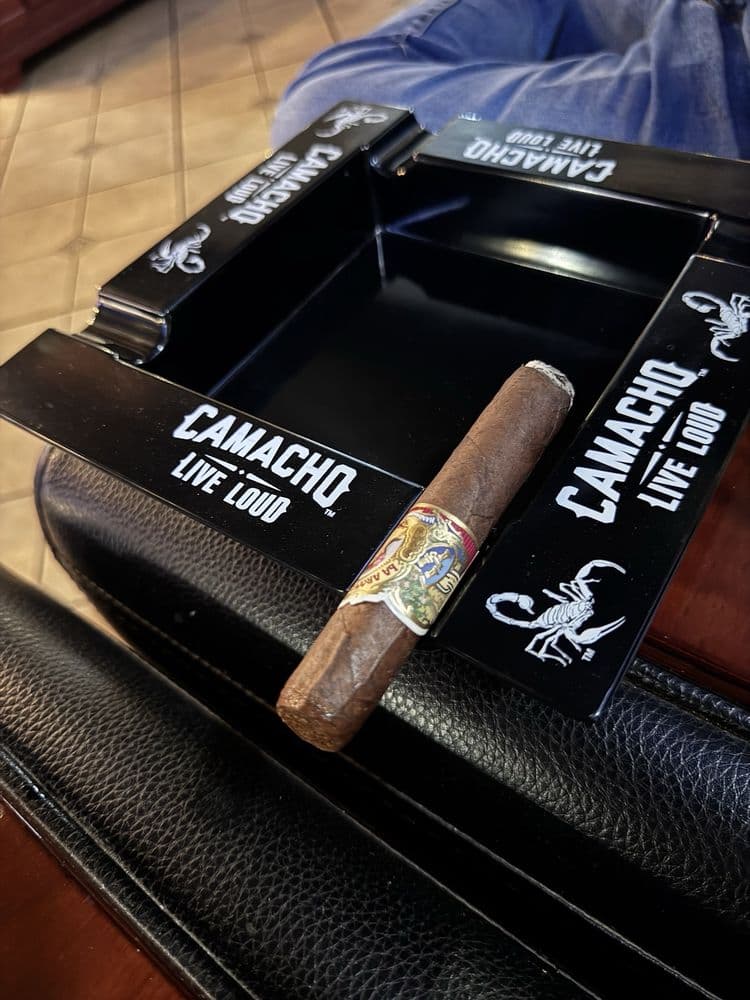 Cigar Cave Lounge