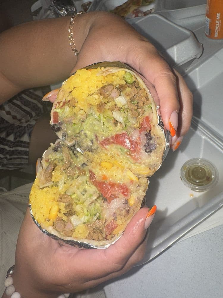 Los Antojitos Taqueria