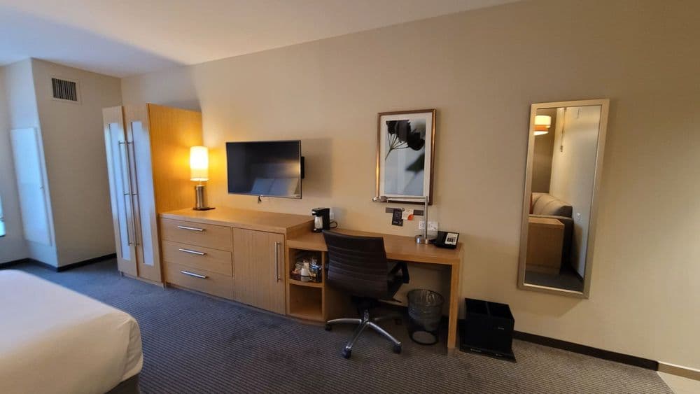Hyatt Place Miami Airport-East