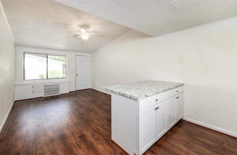 Summer Glen Apartments