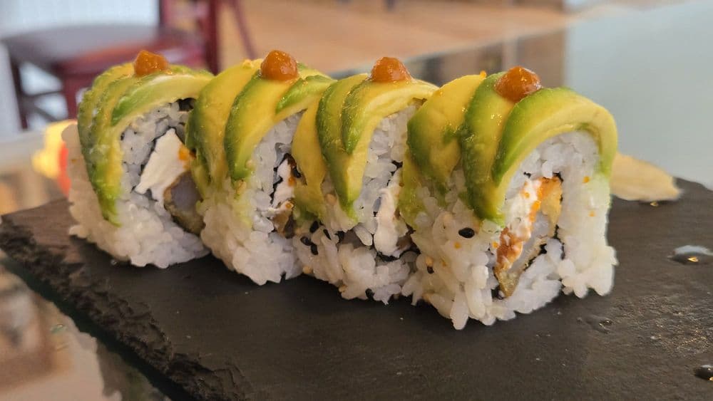 Bikkuri Sushi Noodle & Grill