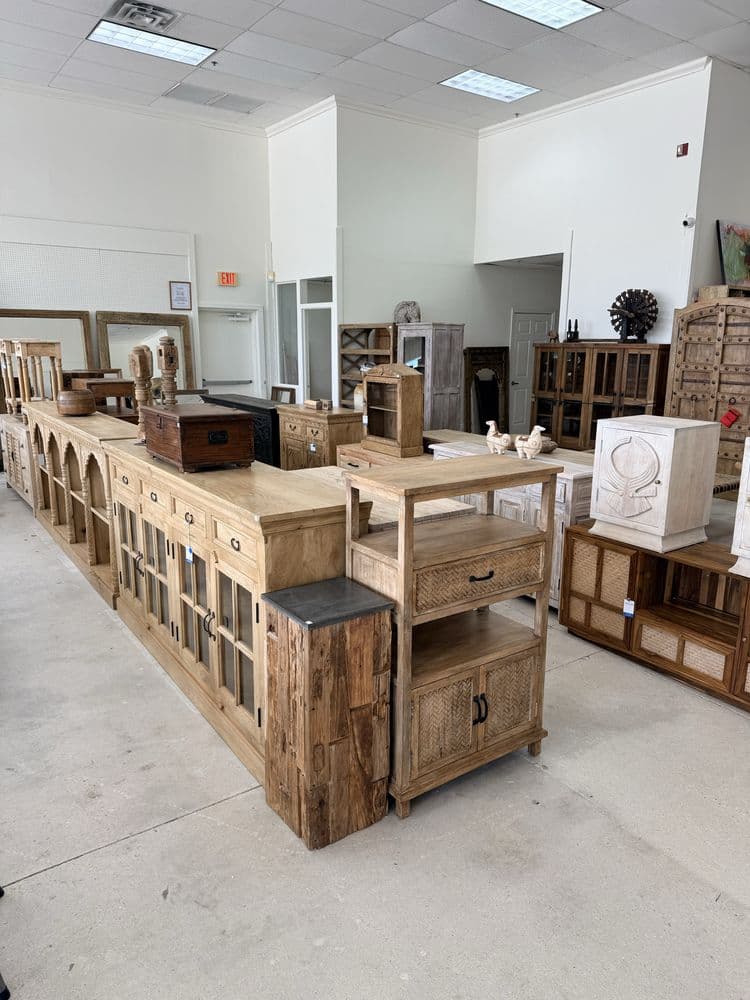 Artisan Furniture & Finds