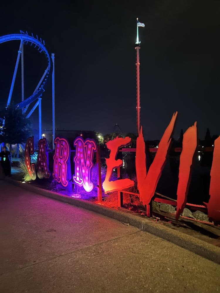 Howl-O-Scream