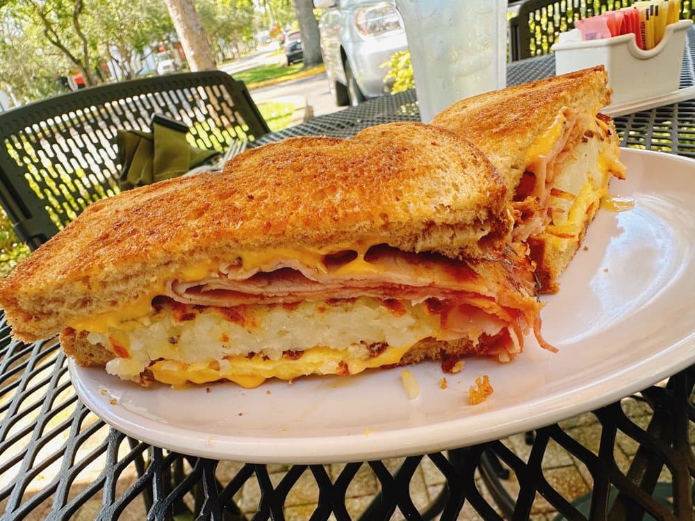 Commercial Point Cafe