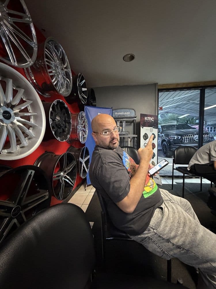 Tampa Tires and Wheels & Roadside Assistance