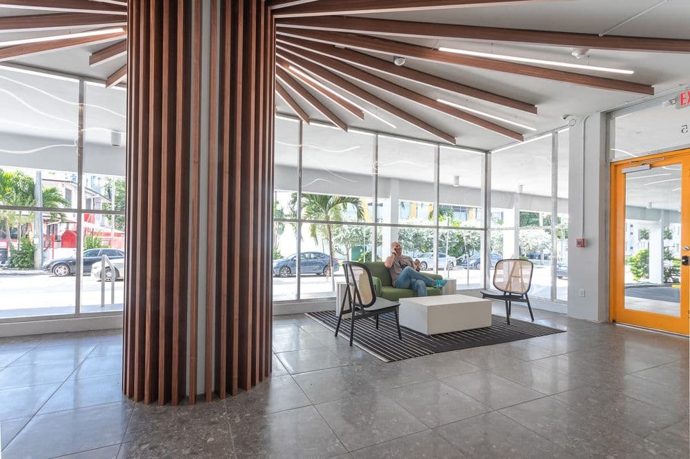 Expansive Biscayne