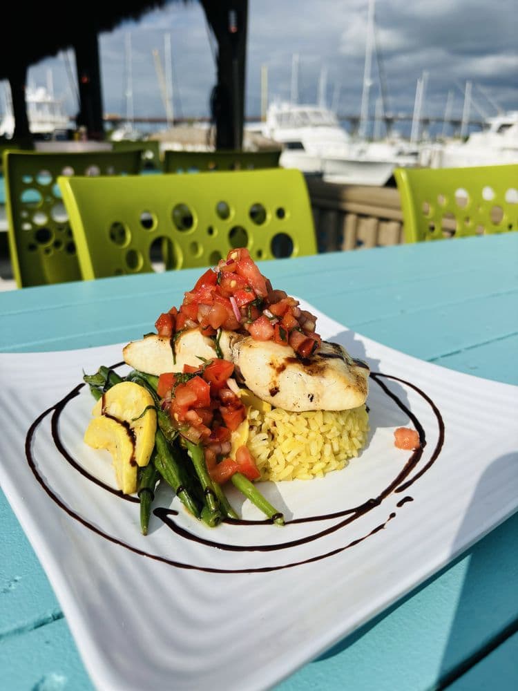 Skippers Cove Bar & Grill