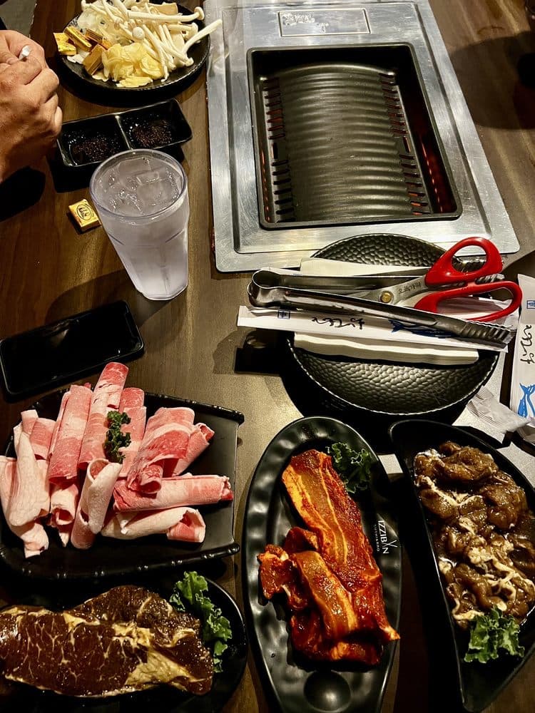 Izziban Sushi & BBQ