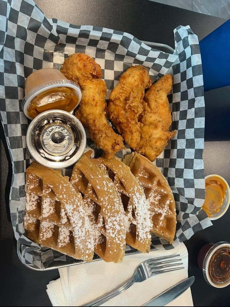 Phatz Sports Bar & Grille