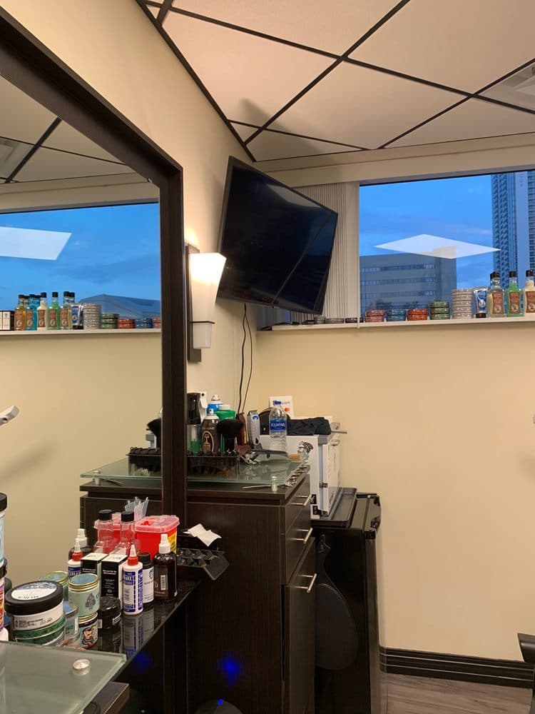 The Men's Room Barbershop Miami